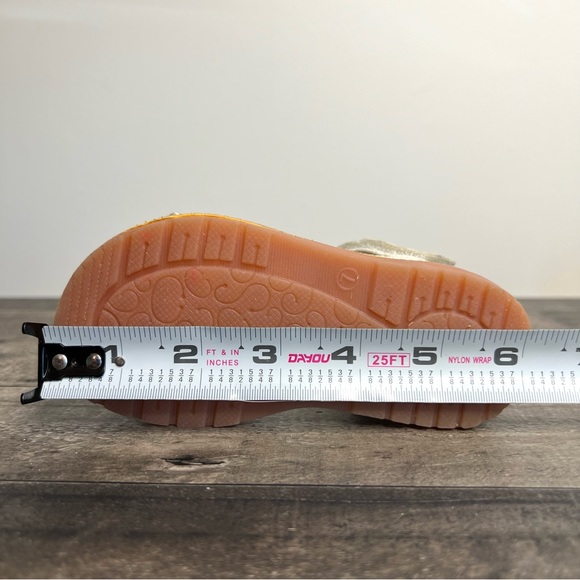 Carters White Flower Strappy Toddler Sandals - Picture 12 of 13